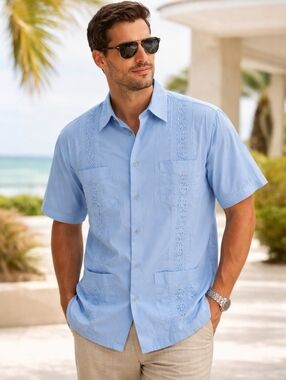 Men’s Blue Guayabera Cuban Shirt Embroidered Button-Up Size L NWT Resort Wear
